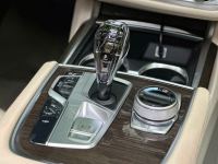 Xe BMW 7 Series 730Li 2015