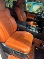 Xe Lexus LX 570 2021