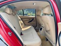 Xe BMW 3 Series 320i 2012