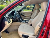 Xe BMW 3 Series 320i 2012