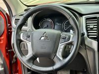 Xe Mitsubishi Triton 4x2 AT Mivec Premium 2020