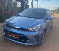 Xe Kia Soluto 1.4 AT Luxury 2020