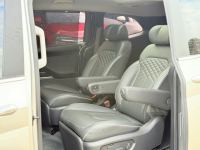 Xe Hyundai Custin Cao Cấp 2.0T 2024