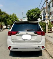 Xe Mitsubishi Outlander Premium 2.0 CVT 2023