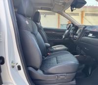 Xe Mitsubishi Outlander Premium 2.0 CVT 2023