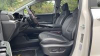 Xe Hyundai Custin Tiêu Chuẩn 1.5T 2024