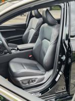 Xe Toyota Camry 2.5 HEV Top 2025