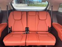 Xe Kia Carnival Signature 2.2D 2025