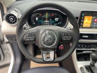 Xe MG HS 1.5T LUX 2025