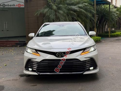 Toyota Camry 2.0Q 2023
