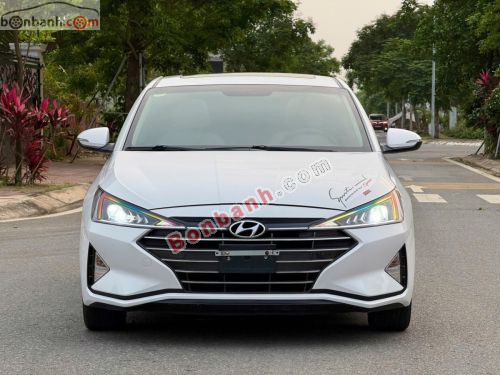 Hyundai Elantra 1.6 AT 2022