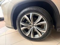 Xe Lexus RX 300 2018