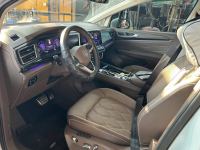 Xe Volkswagen Viloran Luxury 2024