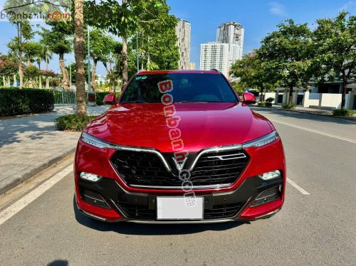 VinFast Lux SA 2.0 Premium 2.0 AT