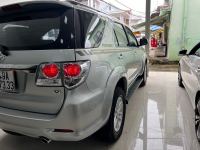 Xe Toyota Fortuner 2.7V 4x2 AT 2013