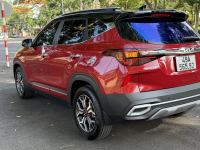 Xe Kia Seltos Luxury 1.4 AT 2022