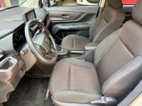 Xe Toyota Avanza Premio 1.5 AT 2022