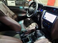 Xe Toyota Fortuner 2.4G 4x2 MT 2017
