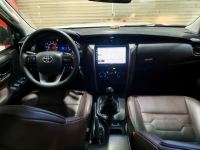 Xe Toyota Fortuner 2.4G 4x2 MT 2017
