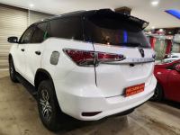 Xe Toyota Fortuner 2.4G 4x2 MT 2017