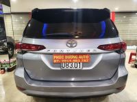 Xe Toyota Fortuner 2.4G 4x2 MT 2020