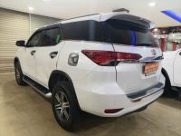 Xe Toyota Fortuner 2.4L 4x2 AT 2023