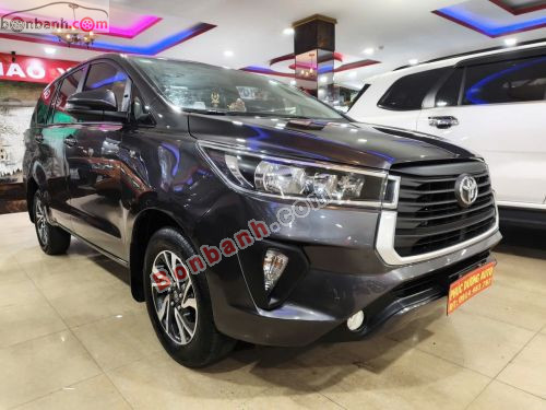 Toyota Innova E 2.0 MT