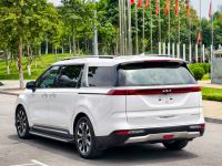 Xe Kia Carnival Signature 2.2D 2024