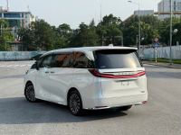 Xe Lexus LM 500h 2024