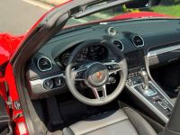 Xe Porsche 718 Boxster 2.0 AT 2025