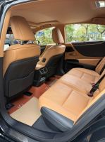 Xe Lexus ES 300h 2023