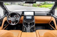 Xe Lexus LX 600 Urban 2024